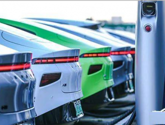 續(xù)航不準充電難 如何破解純電動車出行難題