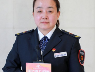全國人大代表王艷：建議公路增設大貨車之家 完善高速公路充電樁